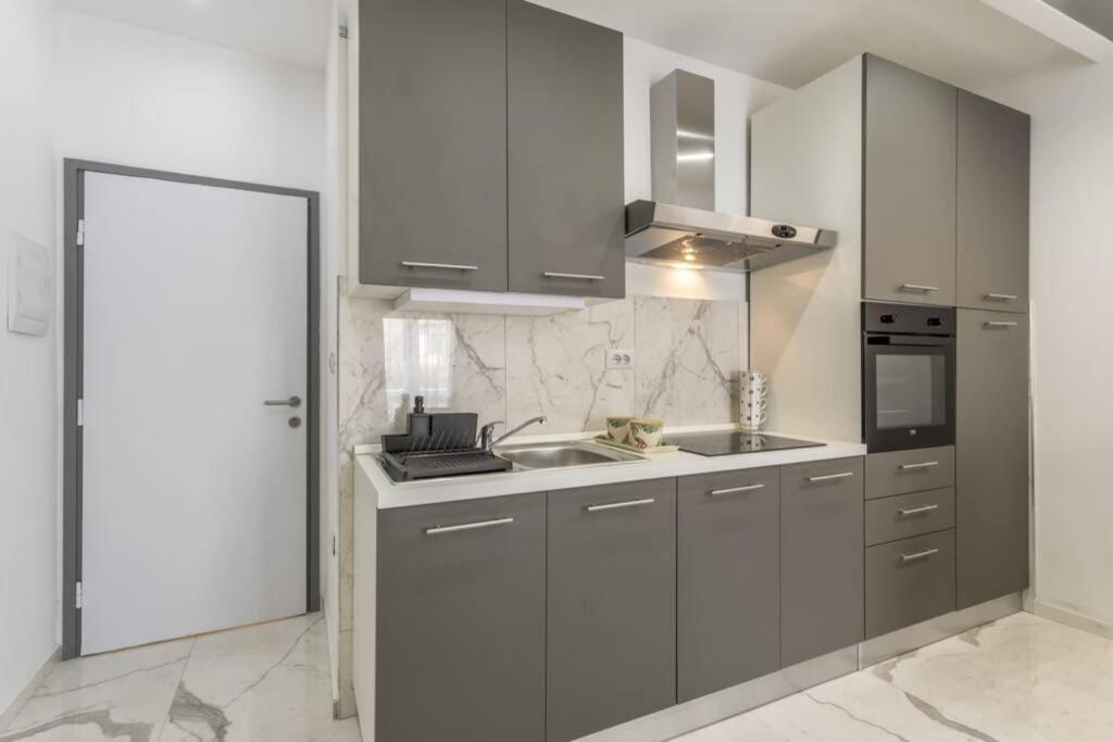 Royal Platinum Studio Apartment 沃迪切 外观 照片