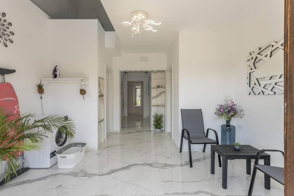 Royal Platinum Studio Apartment 沃迪切 外观 照片